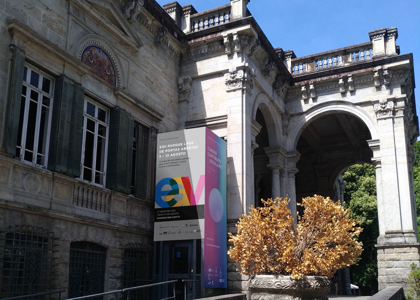 Voal na entrada do palacete - cursos 2º semestre 2019